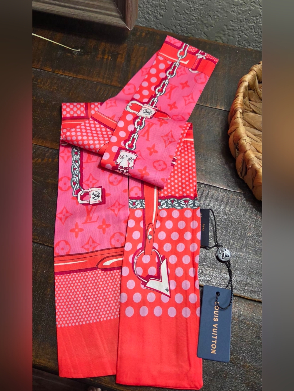 Non Branded   Popom Confidential Scarf 100% Silk